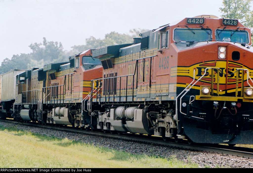 BNSF 4428 West